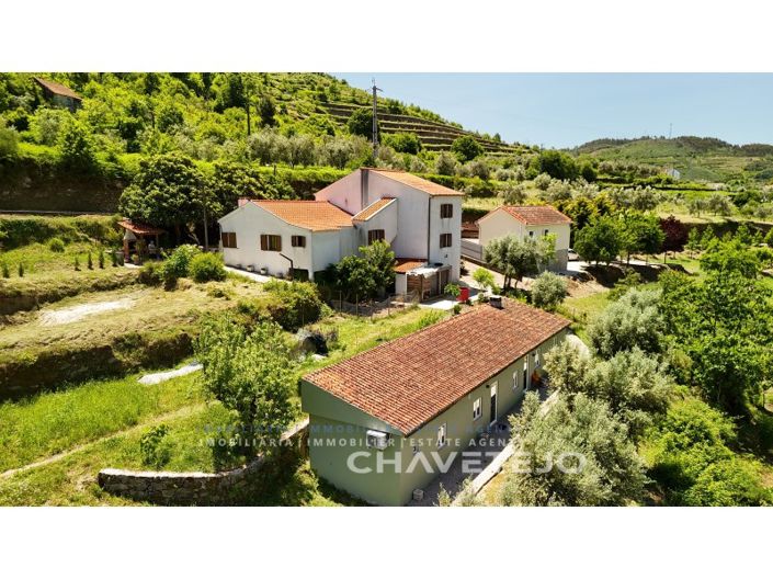 Image No.55-6 Bed Farmhouse for sale