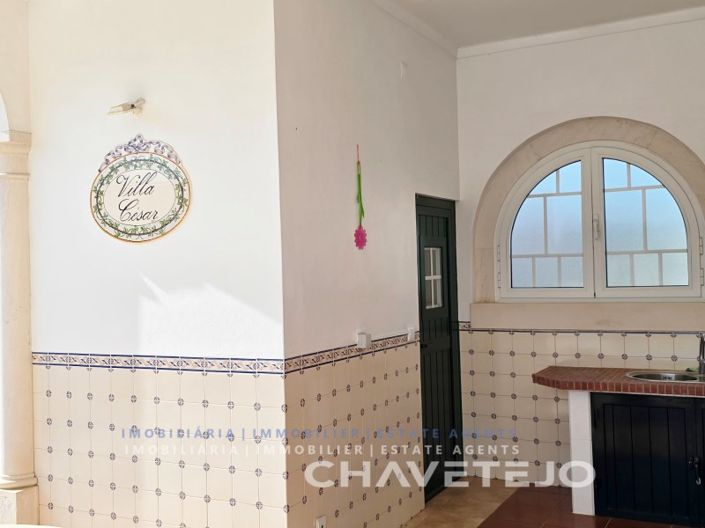 Image No.44-3 Bed House for sale