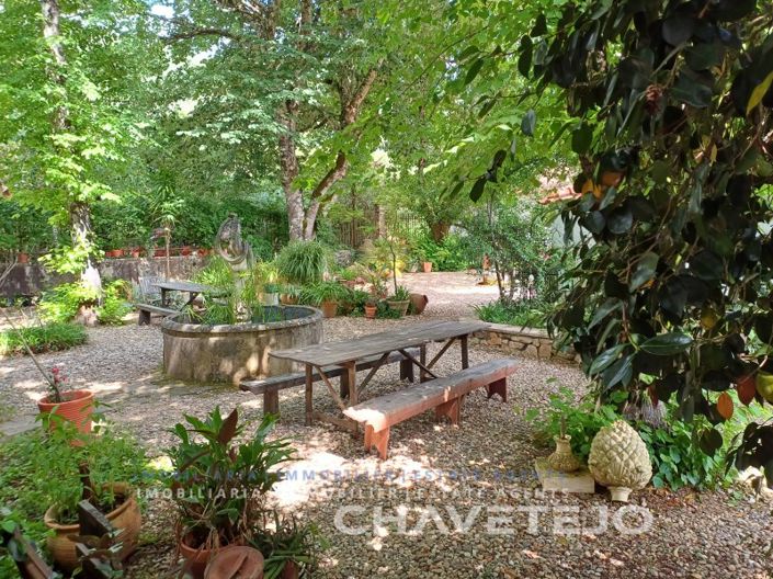 Image No.10-10 Bed Farmhouse for sale