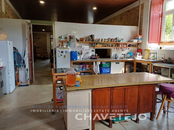 Image No.22-10 Bed Farmhouse for sale