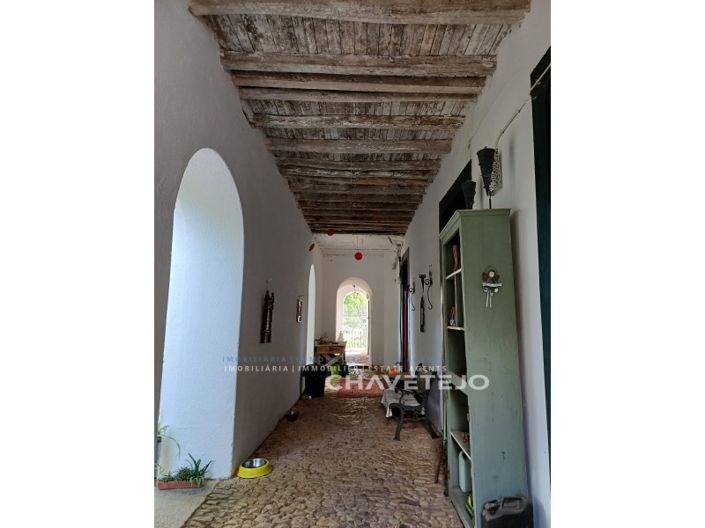 Image No.28-10 Bed Farmhouse for sale