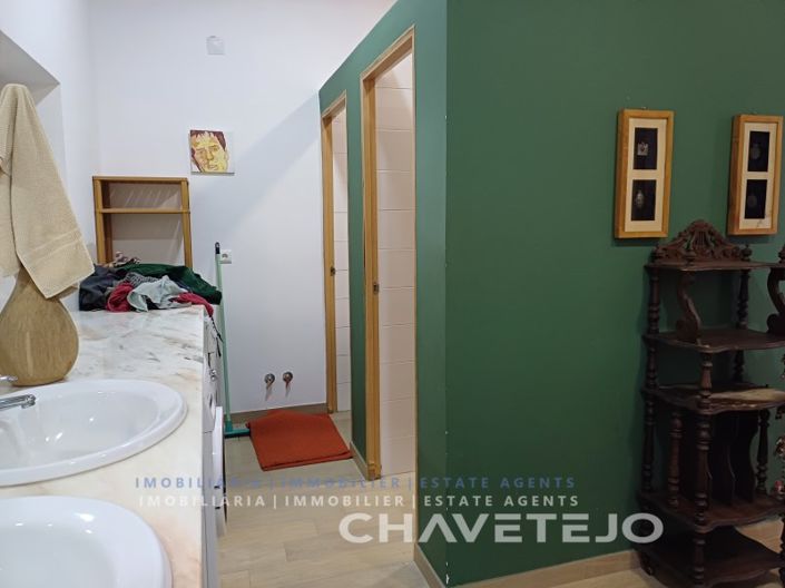 Image No.31-10 Bed Farmhouse for sale