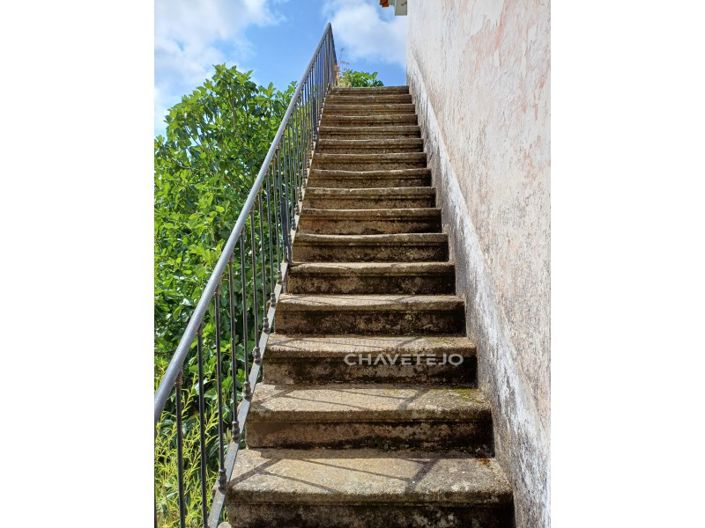 Image No.33-10 Bed Farmhouse for sale