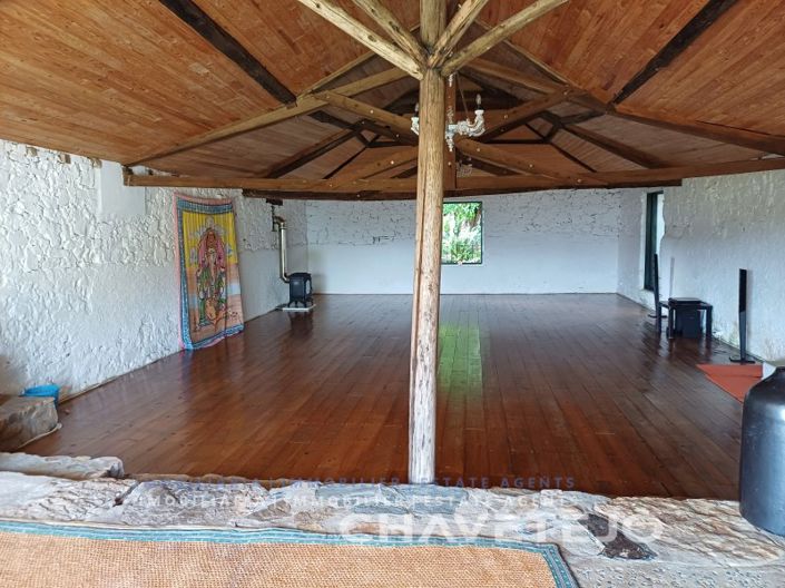 Image No.41-10 Bed Farmhouse for sale