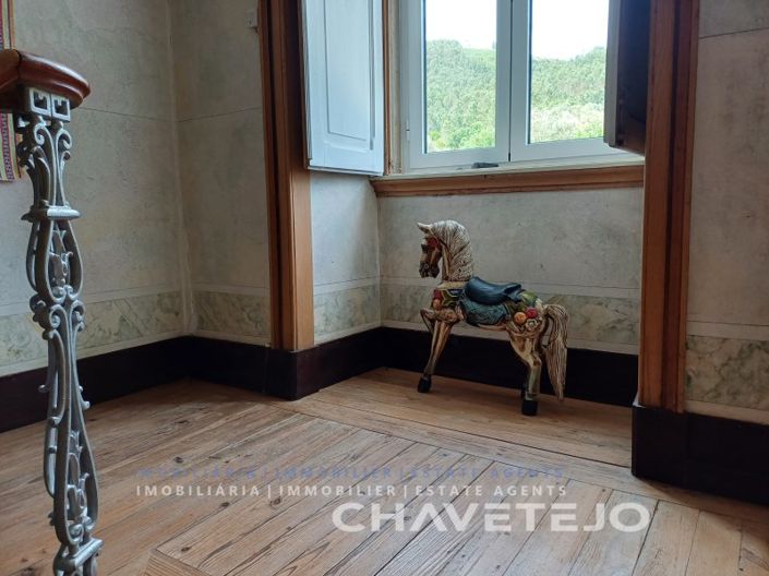 Image No.47-10 Bed Farmhouse for sale