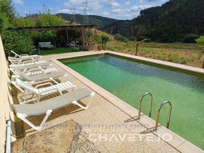 Image No.9-10 Bed Farmhouse for sale