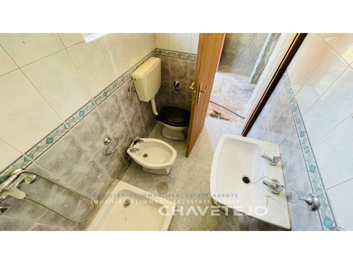 Image No.26-2 Bed House for sale