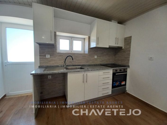 Image No.17-2 Bed House for sale