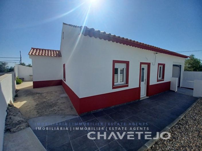 Image No.9-2 Bed House for sale