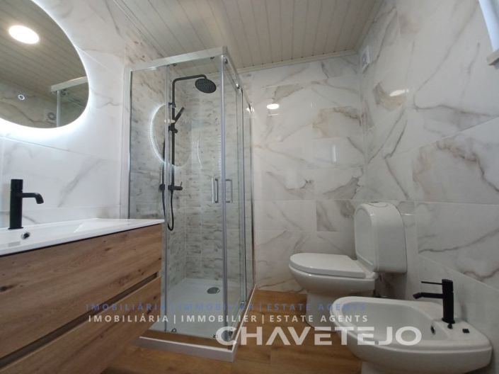 Image No.22-2 Bed House for sale