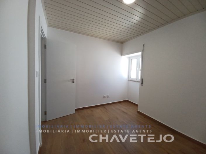 Image No.24-2 Bed House for sale