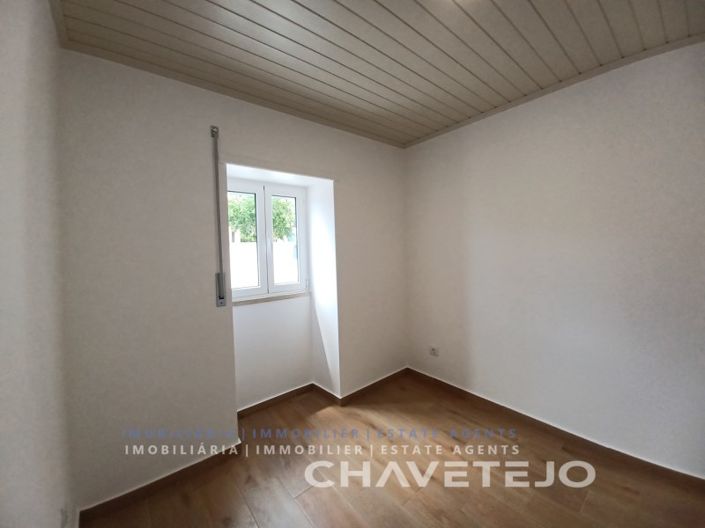 Image No.26-2 Bed House for sale