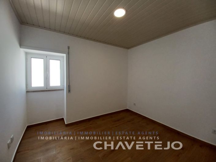 Image No.27-2 Bed House for sale