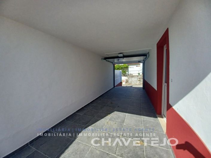 Image No.7-2 Bed House for sale