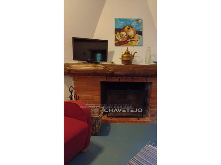 Image No.17-5 Bed Farmhouse for sale