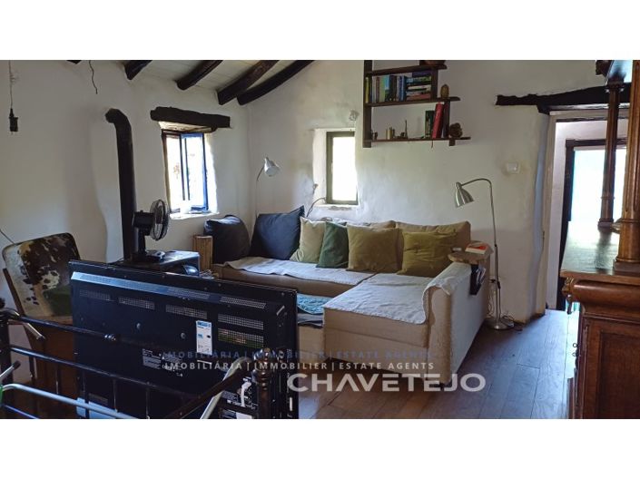 Image No.2-5 Bed Farmhouse for sale