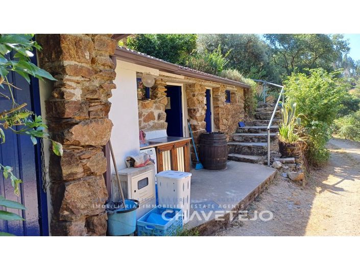 Image No.28-5 Bed Farmhouse for sale