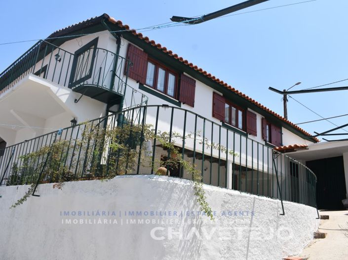 Image No.1-4 Bed House for sale