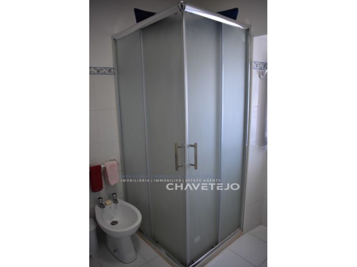 Image No.52-4 Bed House for sale