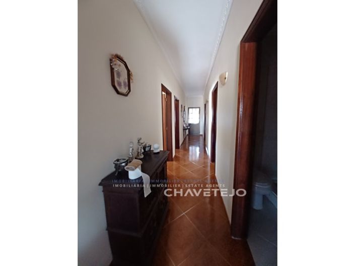 Image No.12-3 Bed House for sale