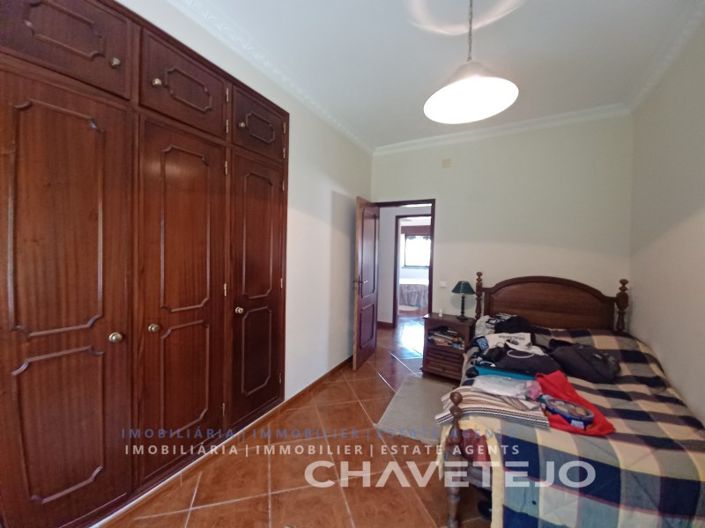 Image No.21-3 Bed House for sale