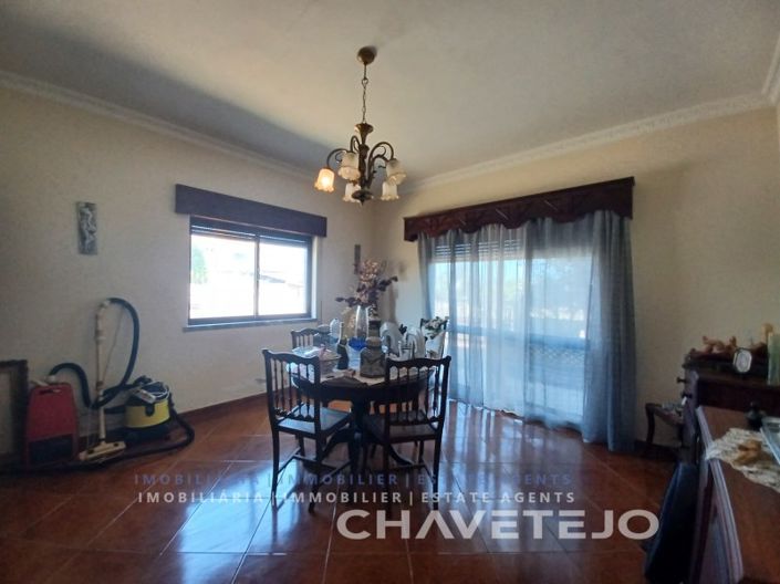 Image No.25-3 Bed House for sale