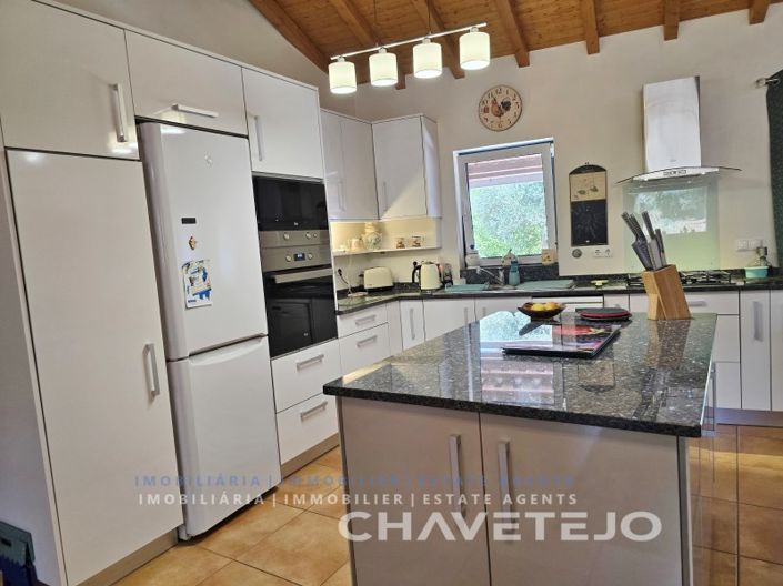 Image No.13-3 Bed House for sale