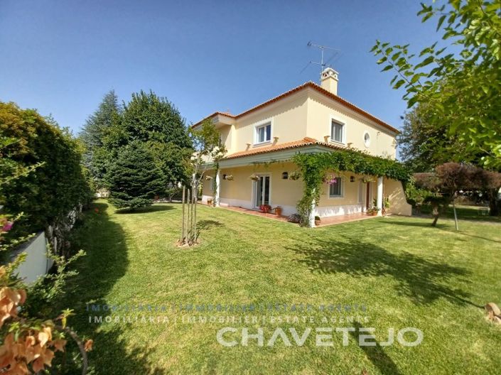 Image No.4-5 Bed House for sale