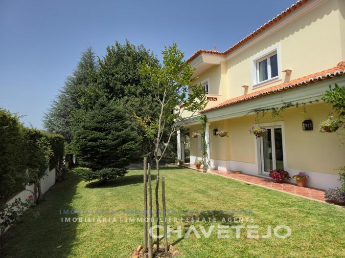 Image No.7-5 Bed House for sale