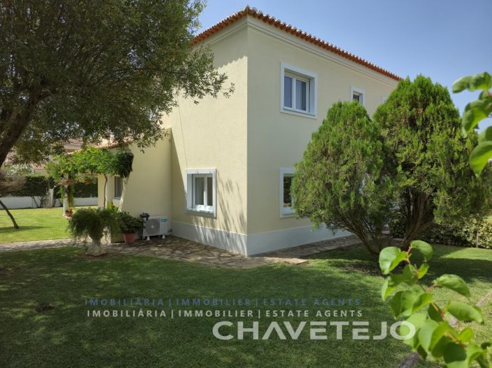 Image No.8-5 Bed House for sale