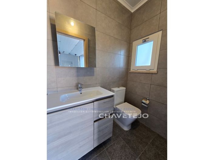 Image No.14-3 Bed House for sale