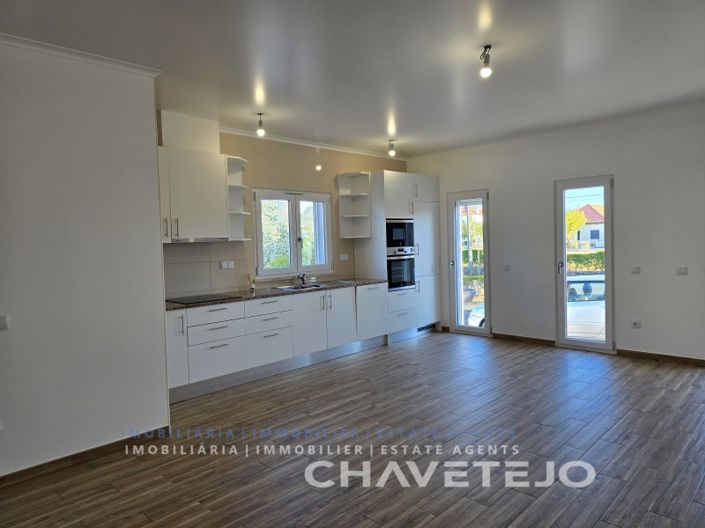 Image No.31-3 Bed House for sale