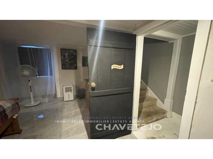 Image No.9-7 Bed Farmhouse for sale