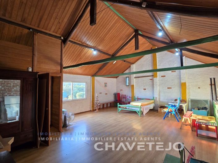 Image No.25-3 Bed House for sale