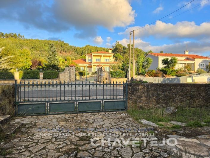 Image No.8-3 Bed House for sale