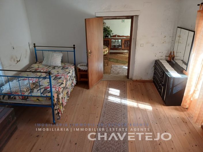 Image No.30-2 Bed House for sale