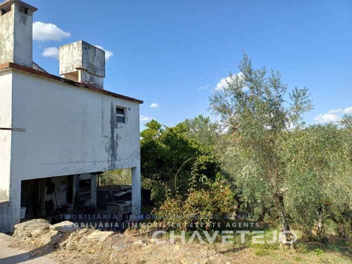 Image No.4-2 Bed House for sale