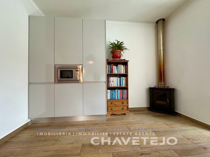 Image No.19-4 Bed House for sale