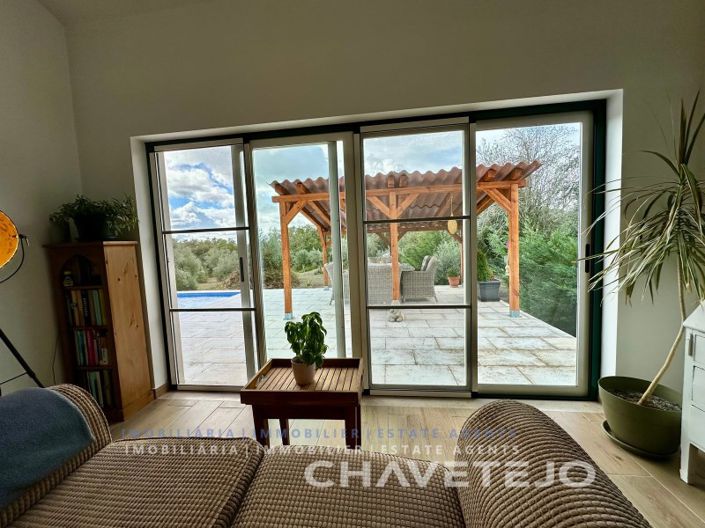 Image No.21-4 Bed House for sale