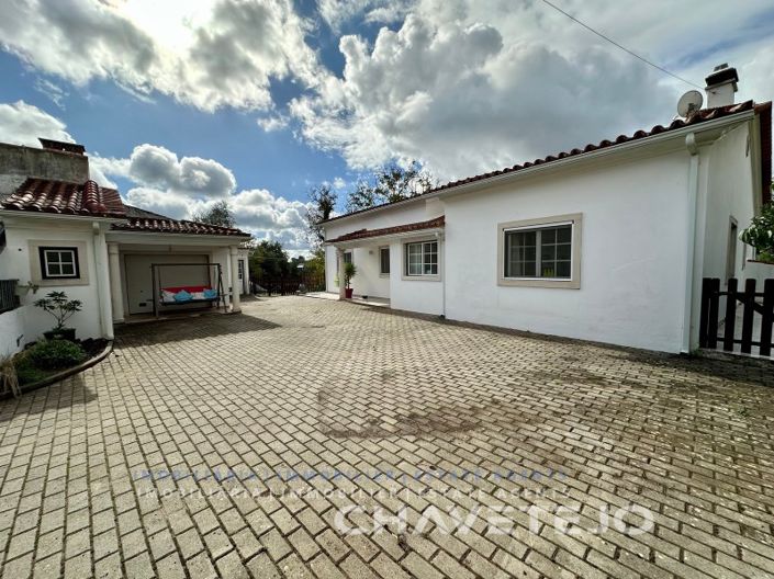 Image No.3-4 Bed House for sale