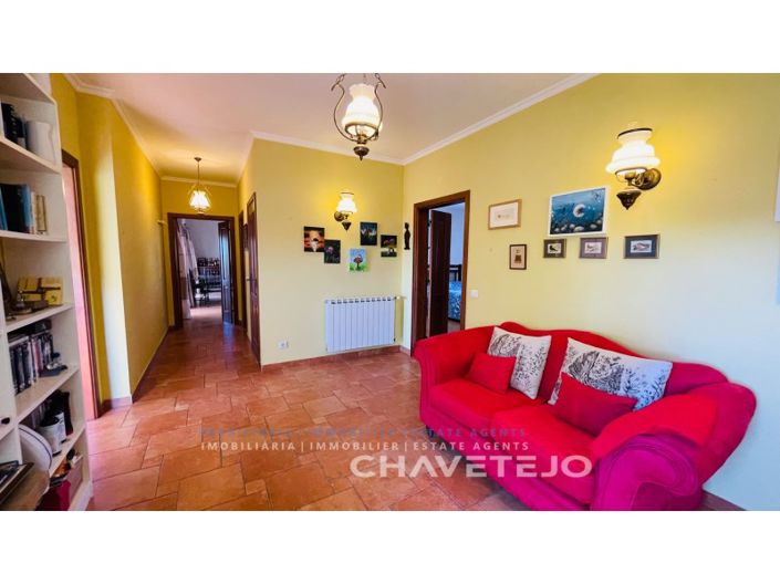 Image No.11-3 Bed House for sale