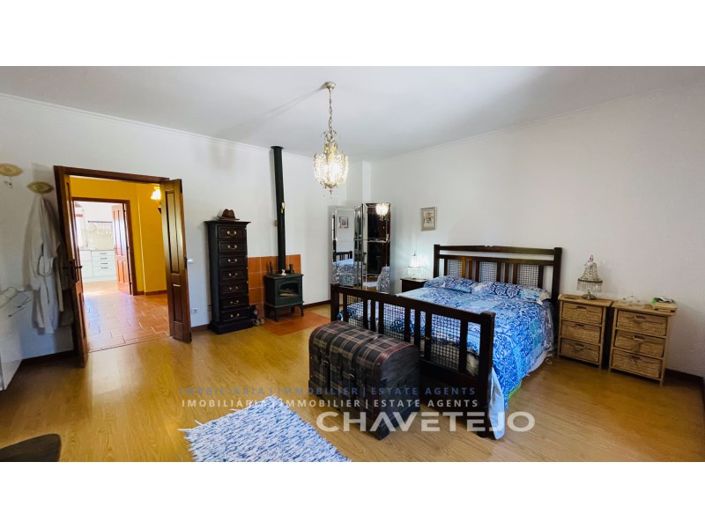 Image No.14-3 Bed House for sale