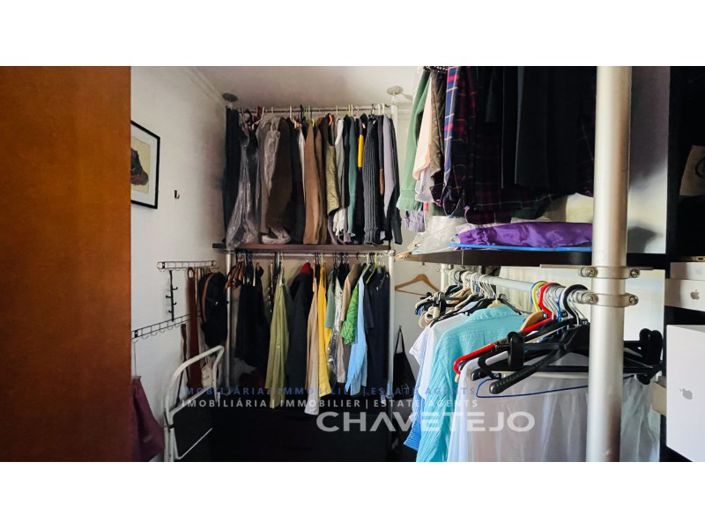 Image No.18-3 Bed House for sale