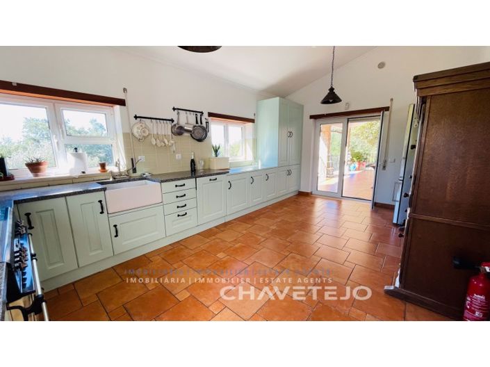 Image No.8-3 Bed House for sale