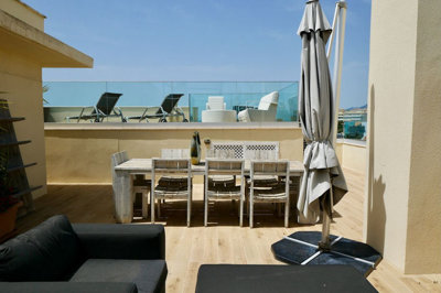 10-bb915d1cb19341576dcdc994b81ab9c5