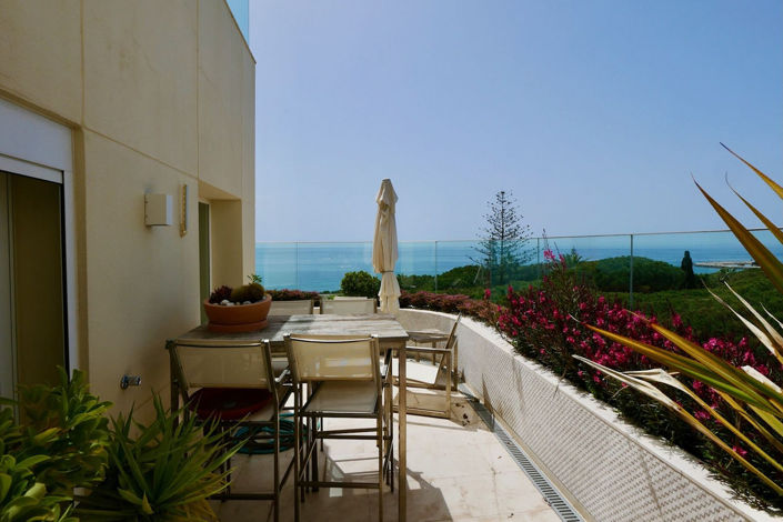 Image No.19-4 Bed Property for sale