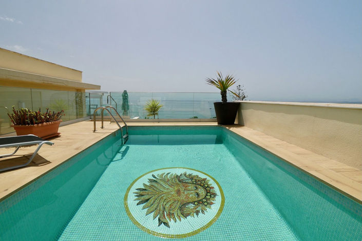 Image No.50-4 Bed Property for sale