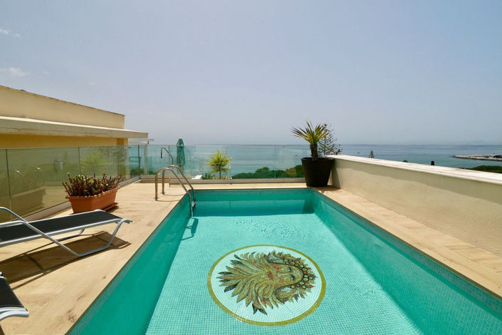 Image No.51-4 Bed Property for sale