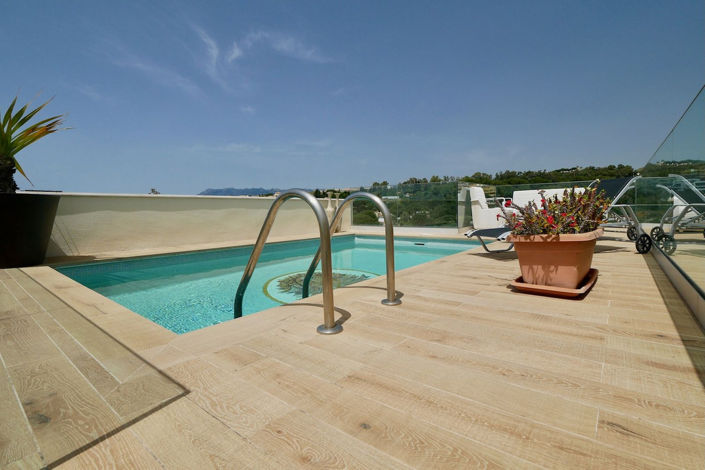 Image No.8-4 Bed Property for sale