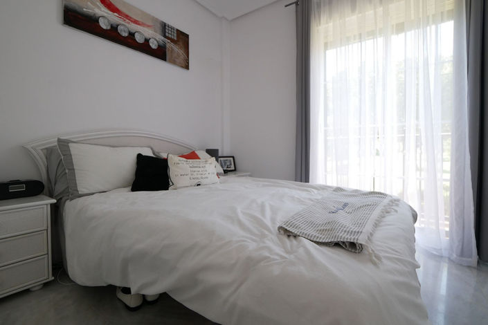 Image No.18-4 Bed Property for sale